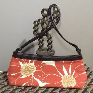 Victoria’s Secret Purse zipper closure